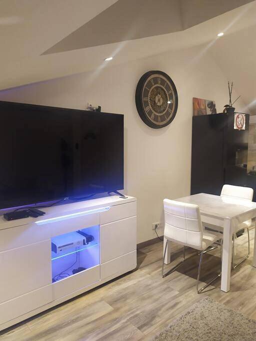 Gîte pour 2 personnes, avec jacuzzi et piscine ainsi que jardin et terrasse à Aiguillon - 3