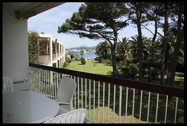 Apartamento entero, Terraza & naturaleza • 6 pers. cerca de la playa en Porquerolles in Hyeres, Costa mediterránea (Francia)