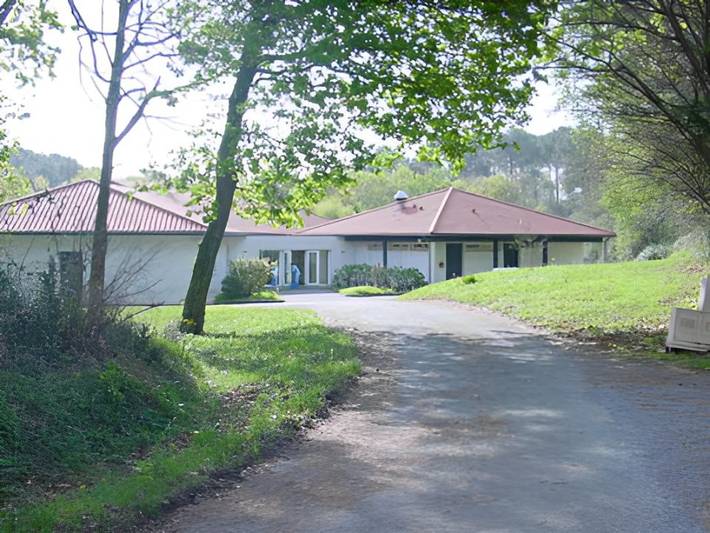 Gîte pour 56 personnes, avec terrasse et jardin