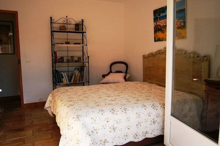 Location de vacances pour 6 personnes, avec jardin et terrasse à Rochefort-du-Gard - 2