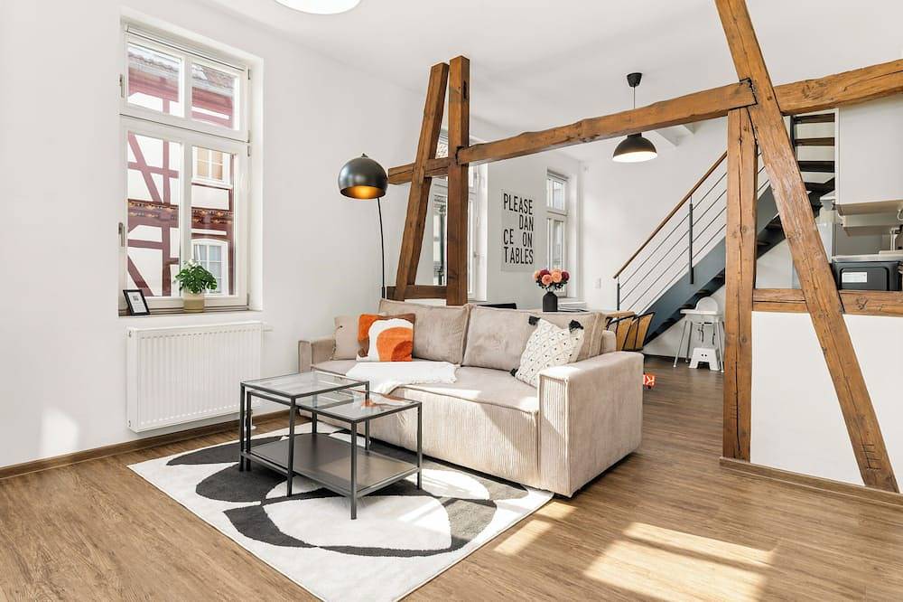 Ganze Wohnung, Lumen - Design Loft mit Ausblick - Balkon in Rotenburg an der Fulda, Knüllgebirge