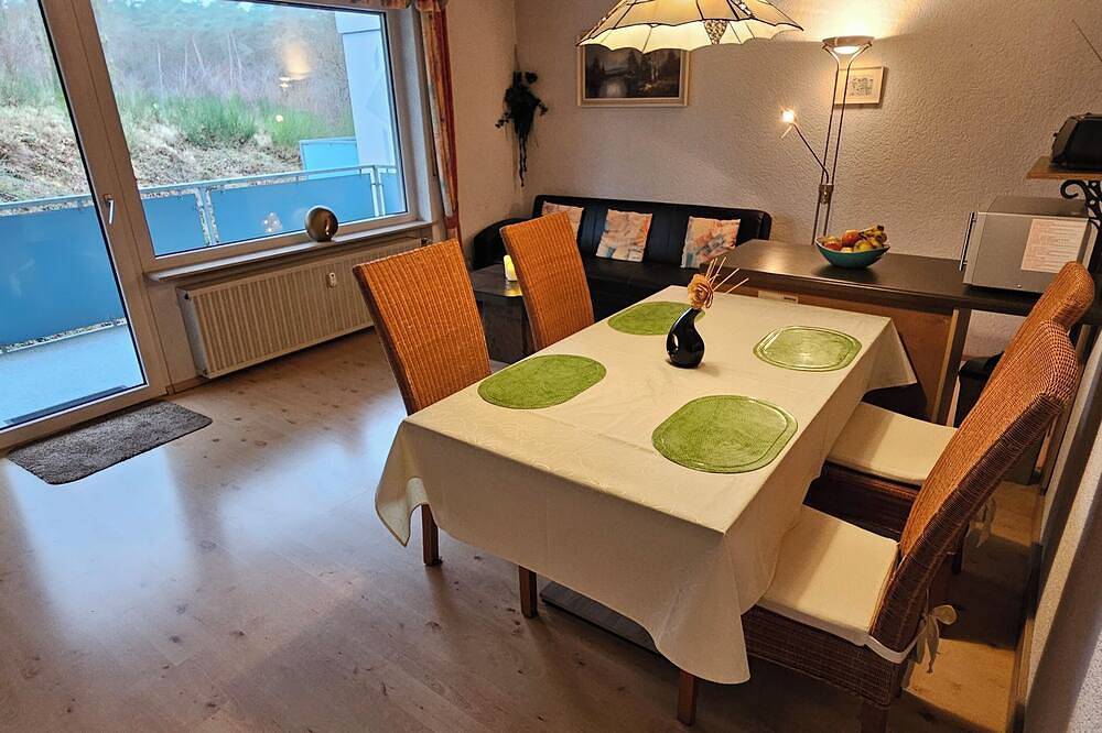Ganze Wohnung, Ferienwohung Anton in Fischbach b. Dahn, am Waldrand gelegen mit Balkon in Fischbach bei Dahn, Landkreis Südwestpfalz