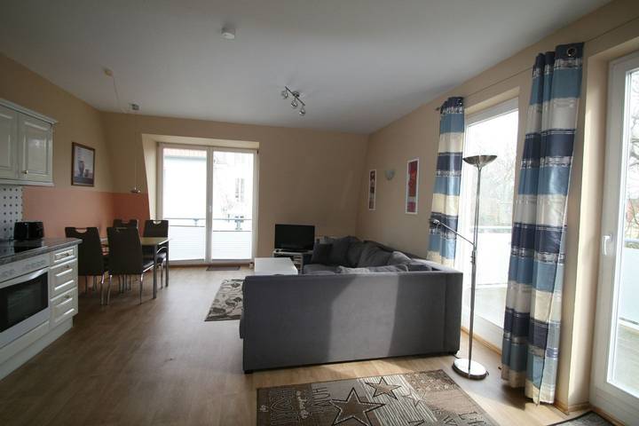 Ferienwohnung für 4 Personen, mit Balkon in Rostock - 2