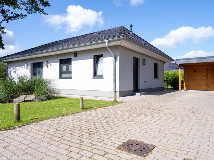Ferienhaus für 6 Personen, mit Terrasse und Garten sowie Sauna in Halbinsel Zudar