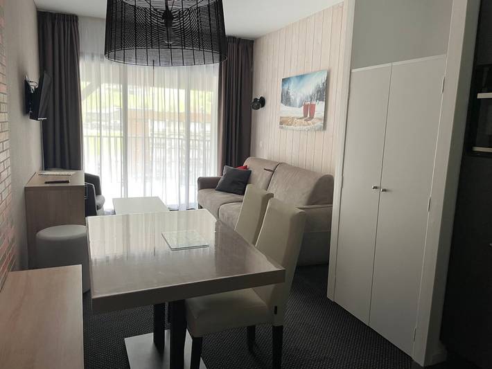 Gîte pour 4 personnes, avec terrasse et piscine, animaux acceptés dans Gourette - 2