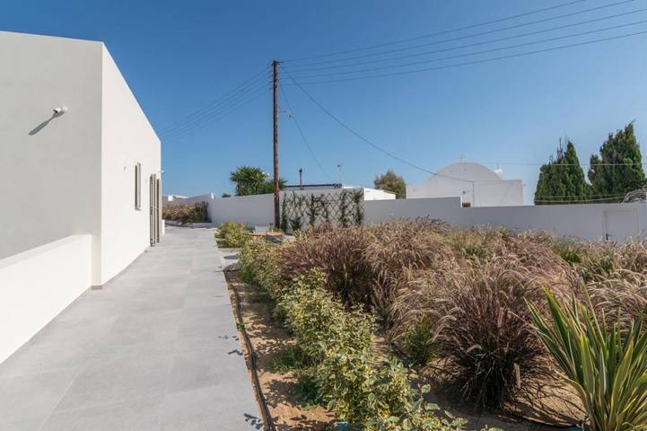 Villa pour 6 personnes, avec jardin ainsi que vue et piscine dans Milos - 2