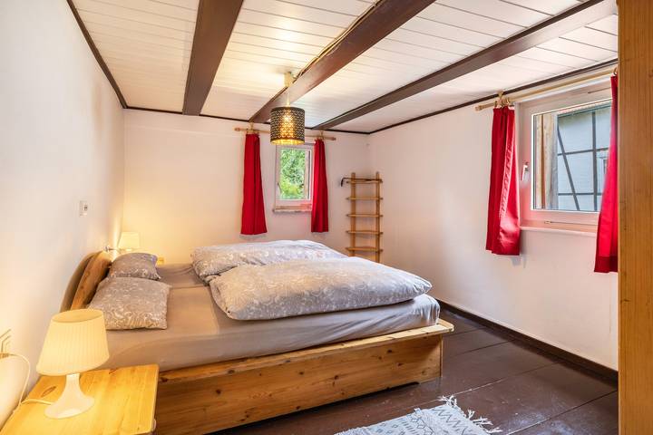 Holiday Home 'Häusle An Der Hüle' with Private Terrace, Shared Garden and Wi-Fi in Hohenstein (Baden Wuerttemberg), Neckar-Alb