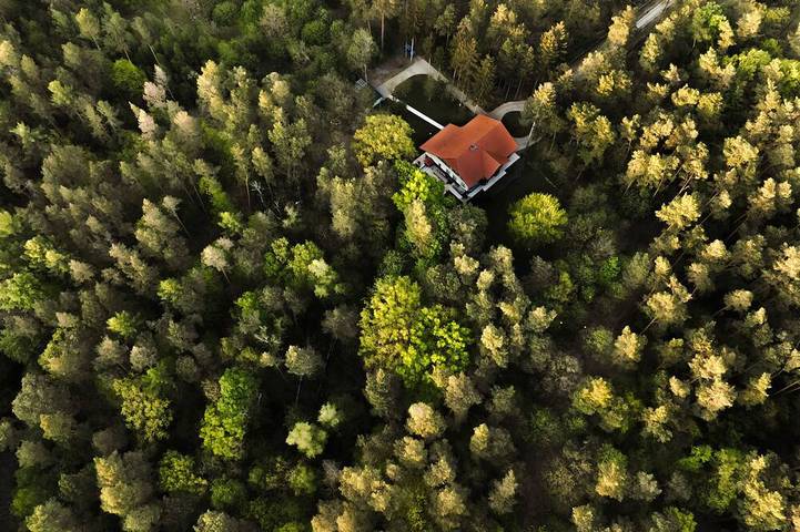 Ferienhaus für 21 Personen, mit Balkon und Whirlpool sowie Garten in Kremmen