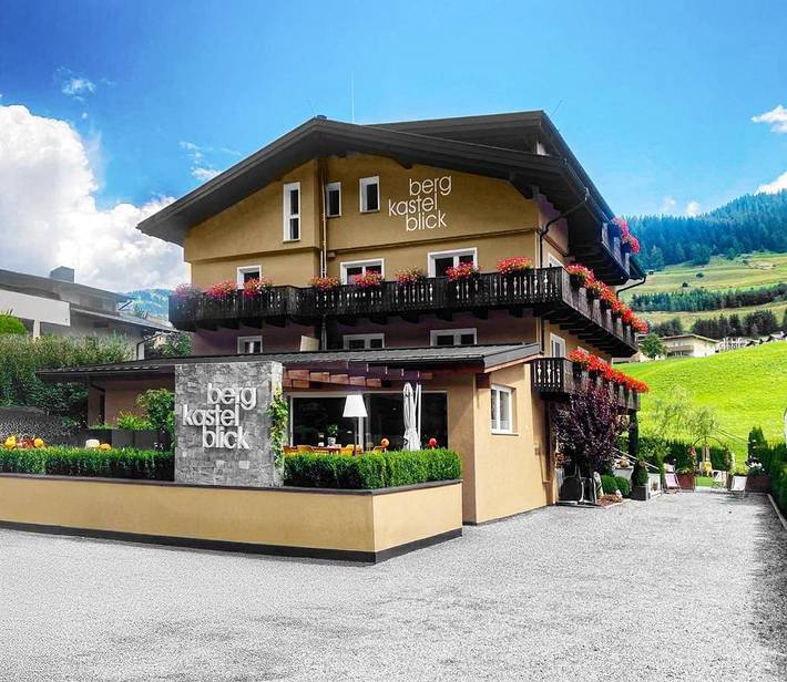 BnB für 5 Personen, mit Garten und Ausblick sowie Sauna in Nauders