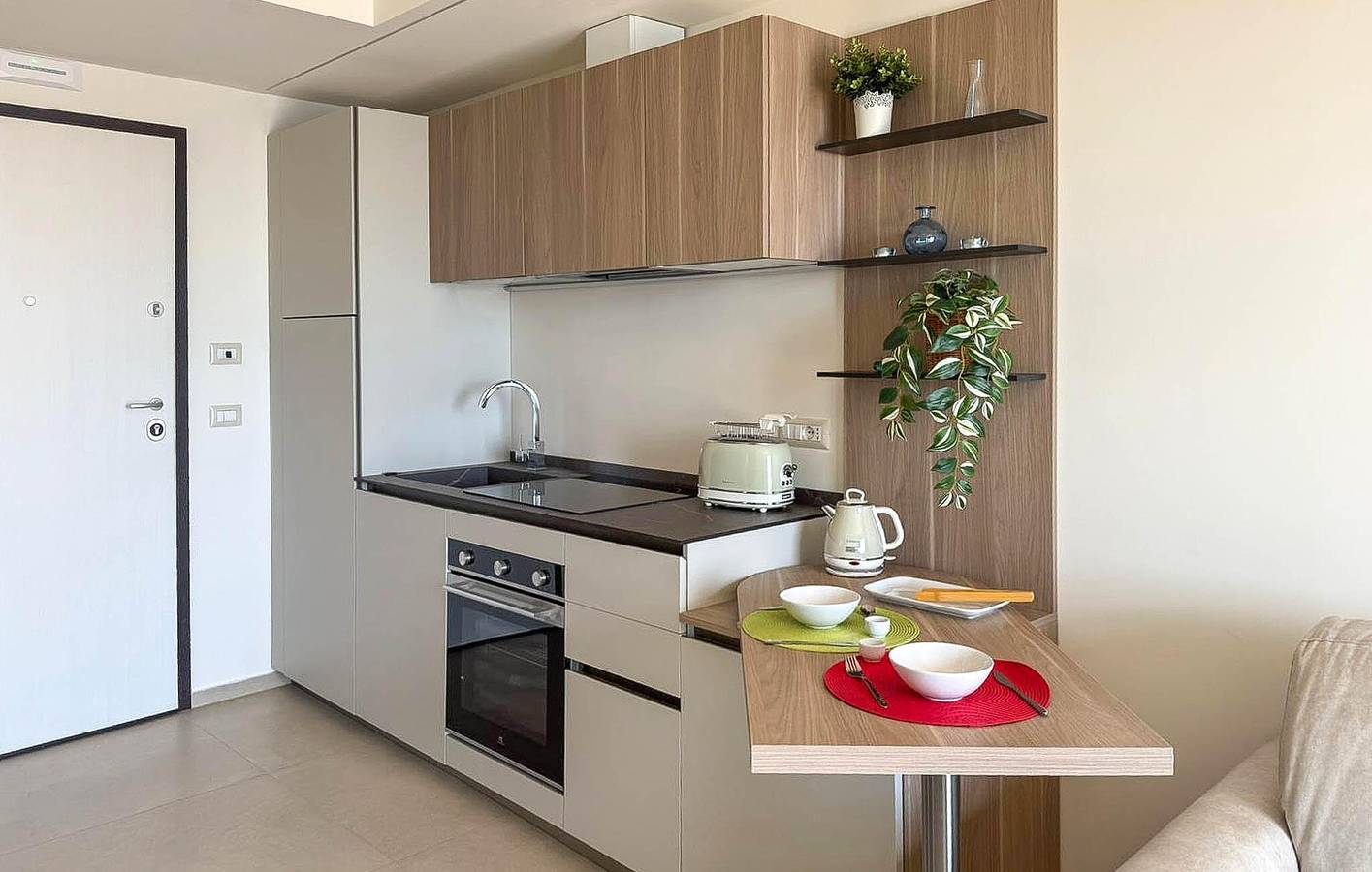 Apartamento vacacional entero, Acogedor apartamento junto a la playa con wifi, aire acondicionado y aparcamiento in Sant'Alessio Siculo, Provincia de Messina