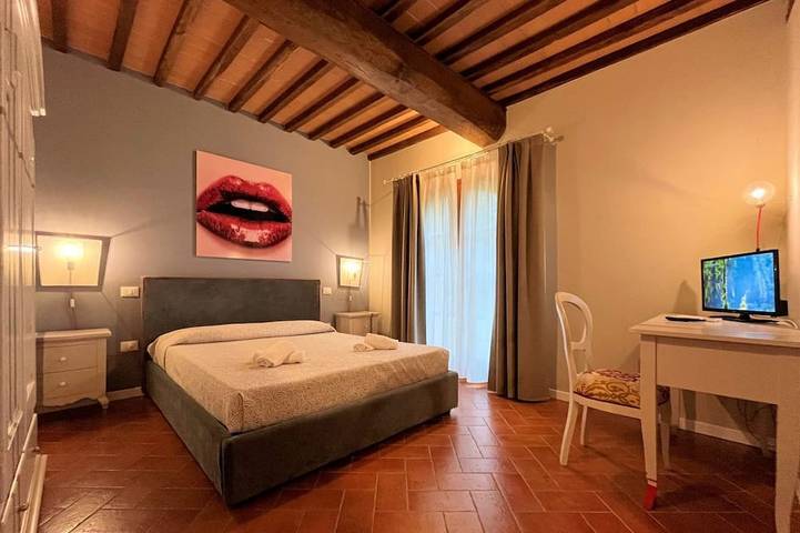 Villa Ludovica with private pool, Borgo del Silenzio in Lajatico, Pisa e dintorni