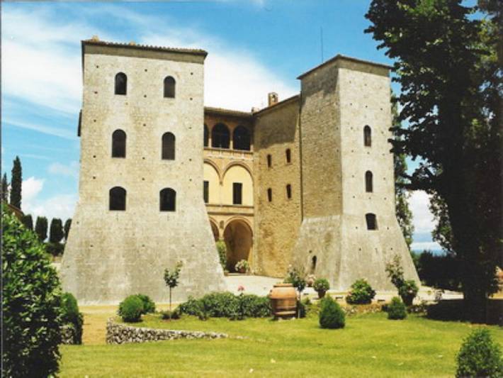 Entire apartment, Apartment 'Guardiola' with Shared Garden in Monteroni d'Arbia, Siena Province