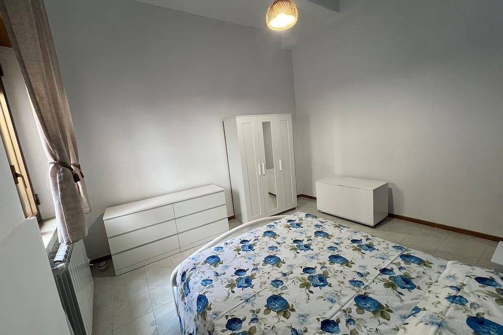 Entire apartment, Civico 11 - Independent holiday home at 40 mt. from the sea. For short stays. in Reggio Calabria, Tyrrhenian Coast Kalabria