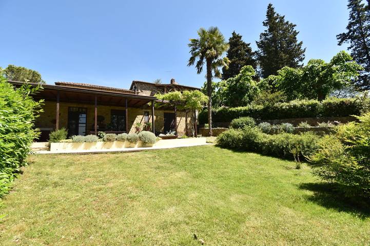 Location de vacances pour 12 personnes, avec terrasse et jardin à Monteriggioni - 2