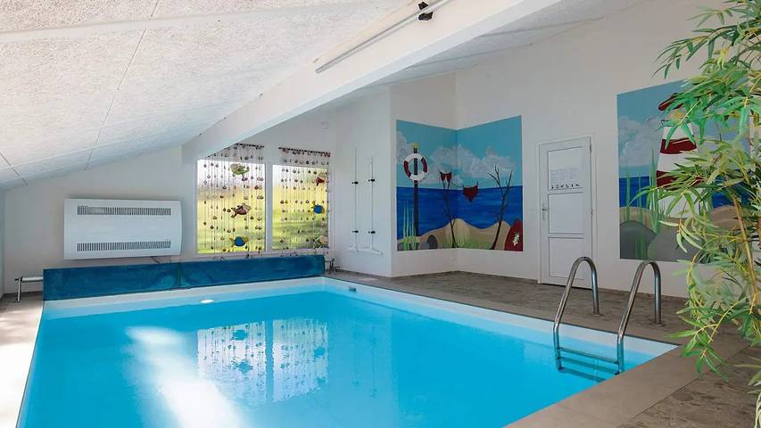 Ferienhaus für 9 Personen, mit Terrasse und Sauna sowie Pool, mit Haustier in Tversted