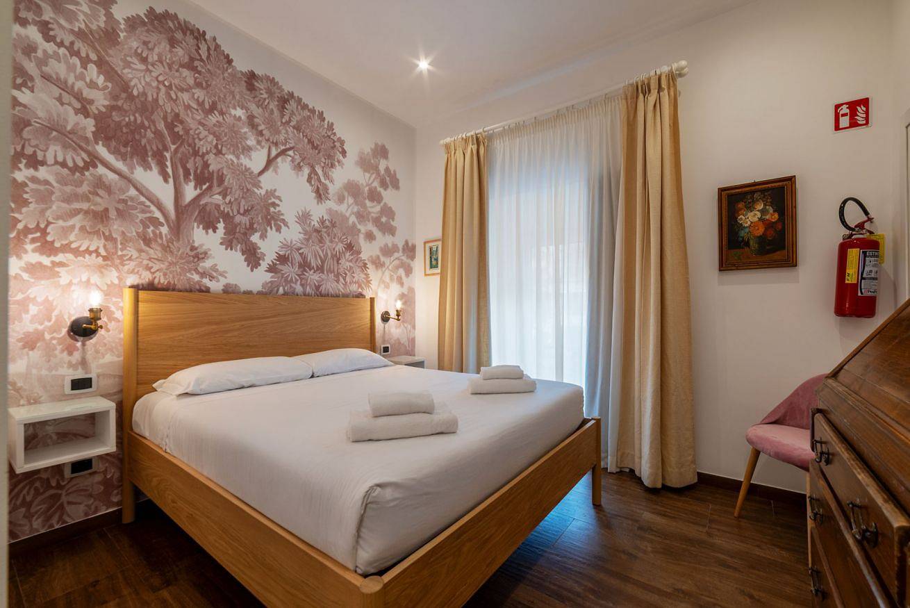 Appartamento intero, Sallustiano Guest House Camera Viola! in Roma, Provincia di Roma