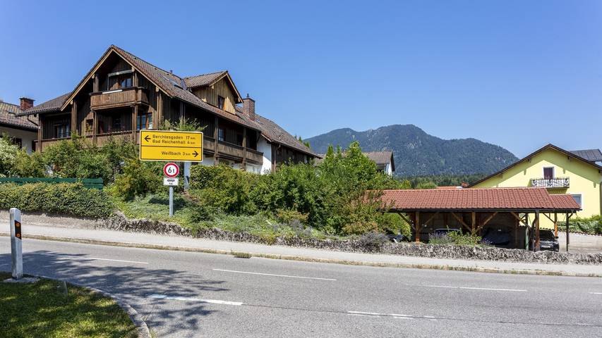 Ganze Ferienwohnung, Ferienwohnung Romana mit 3 Schlafzimmern im Ferienhaus Bayerisch Gmain in Bayerisch Gmain, Bayerische Alpen