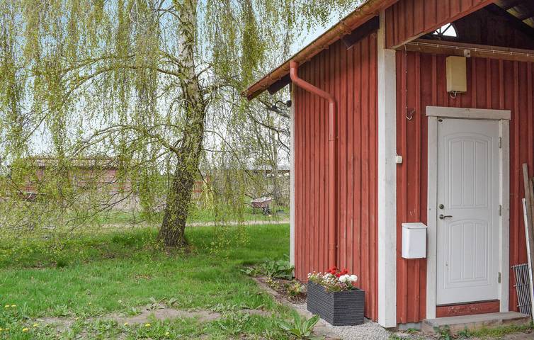 Hel semesterlägenhet, Lägenhet för 3 Personer med trädgård in Kristianstad, Svenska Östersjön