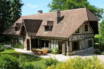 Location de vacances pour 12 personnes, avec jardin et terrasse, animaux acceptés dans l' Eure