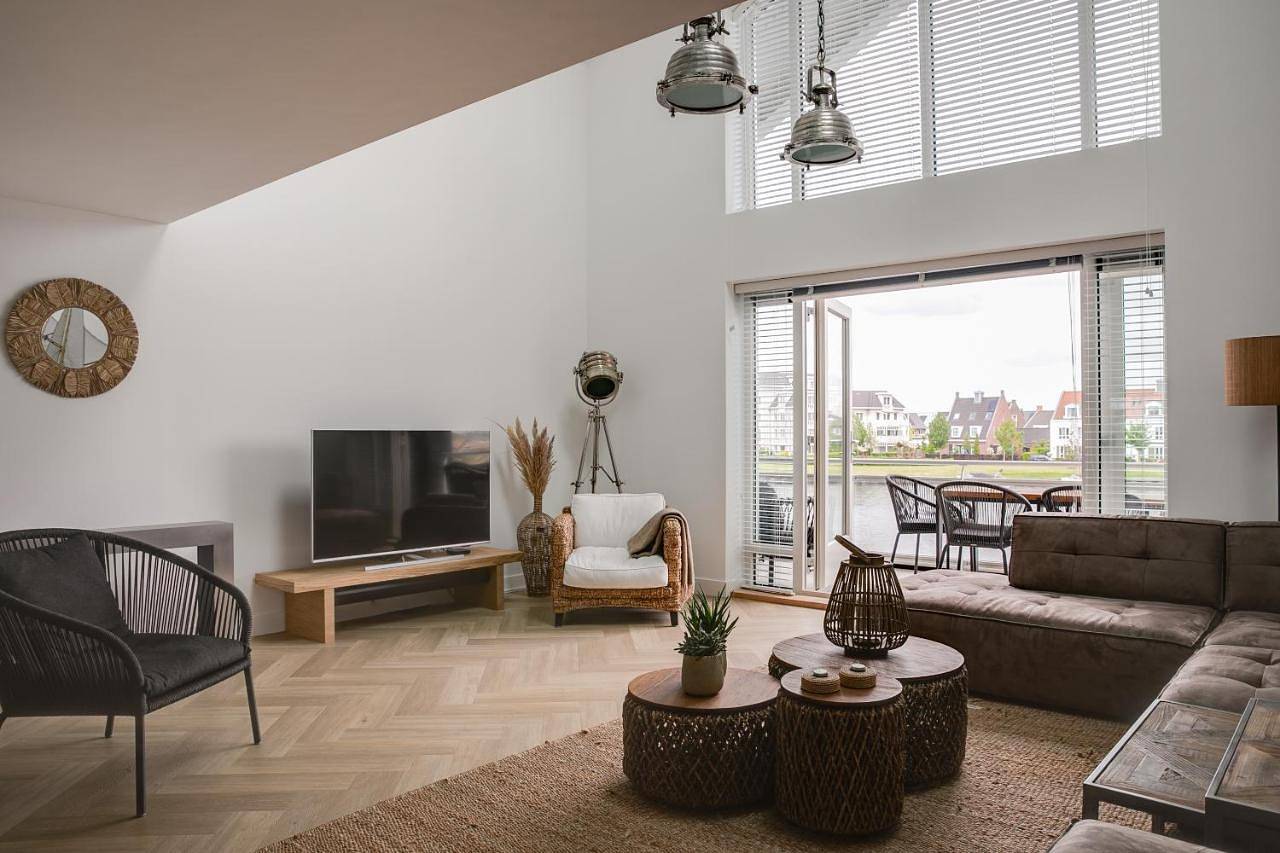 Geheel appartement, Schitterende Water Loft hartje centrum Harderwijk in Harderwijk, Veluwe
