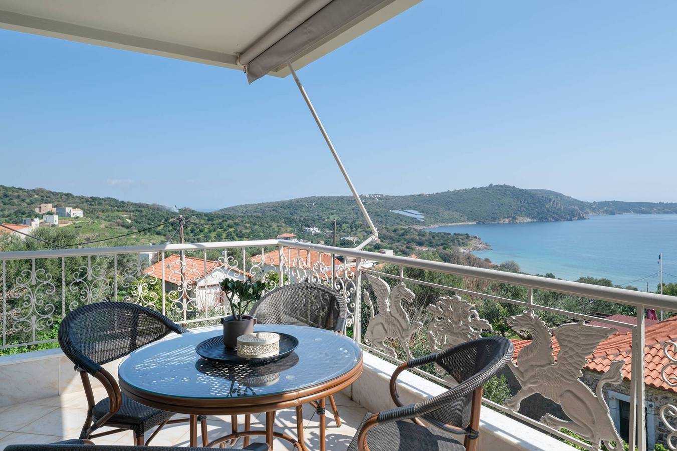 Kamer 'Standard 4' met gedeeld terras, wifi en airconditioning in Mani Peninsula