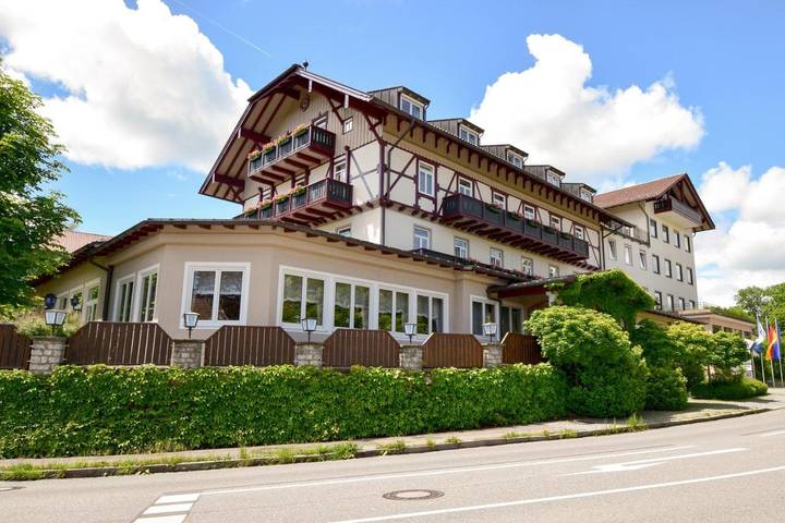 Hotel für 3 Personen, mit Terrasse und Garten sowie Pool und Sauna