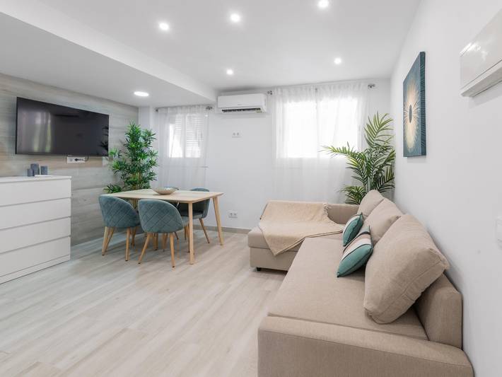 Holiday letting for 4 people, with Pool in Castelldefels