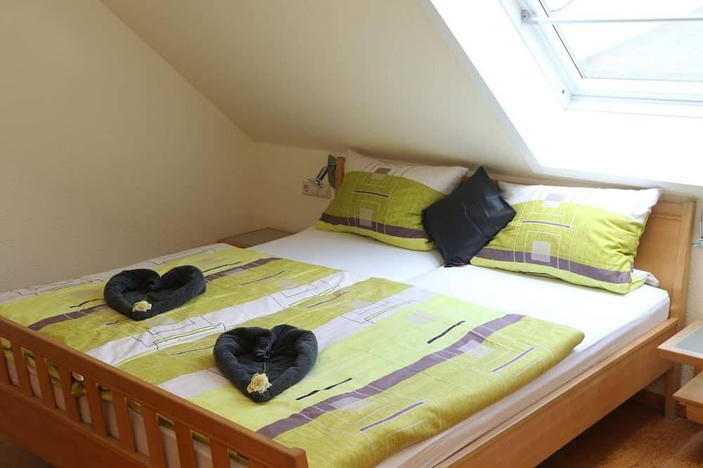 Ganze Wohnung, 4-Bettwohnung Müller-Thurgau - Ferienwohnungen im Burgunderhof in Annweiler, Südliche Weinstraße