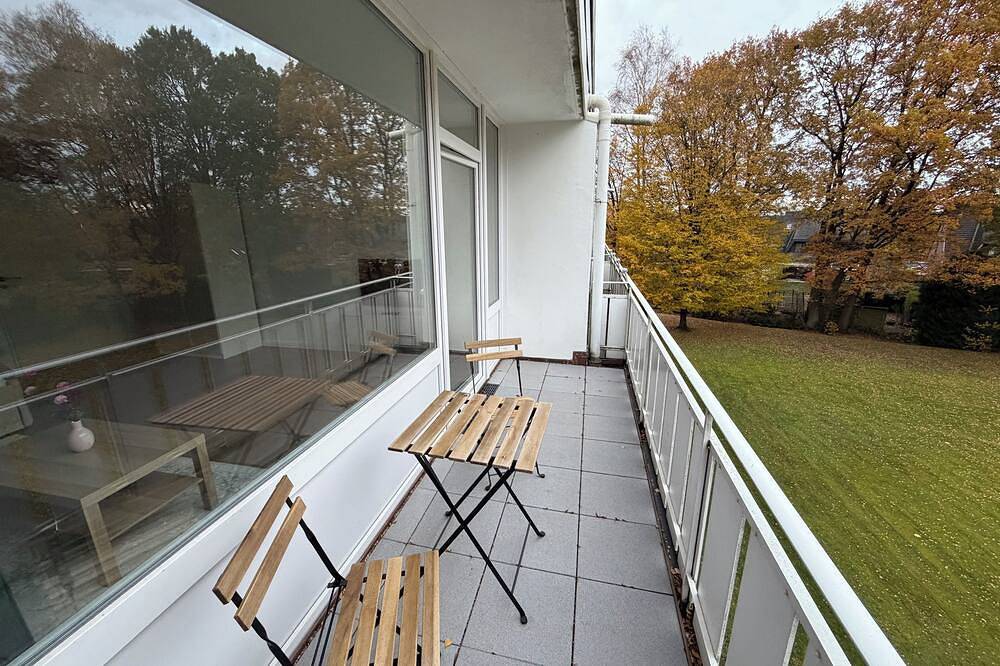 Ganze Wohnung, Ruhiges Apartment mit großer Terrasse – 10 Min nach Hamburg/Volksparkstadion in Rellingen, Kreis Pinneberg