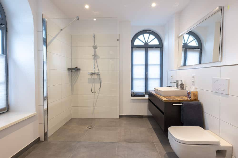 Ganze Wohnung, Moderne Ferienwohnungen im Seesener Bahnhof. Perfekt für Urlaub & Geschäftsreise in Seesen, Harzvorland