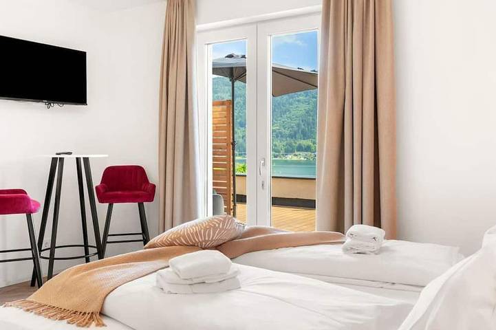 Ganze Wohnung, 2er Seeblick Studio mit Terrasse - Lake Lodge Ossiacher See in Treffen am Ossiacher See, Gerlitzen