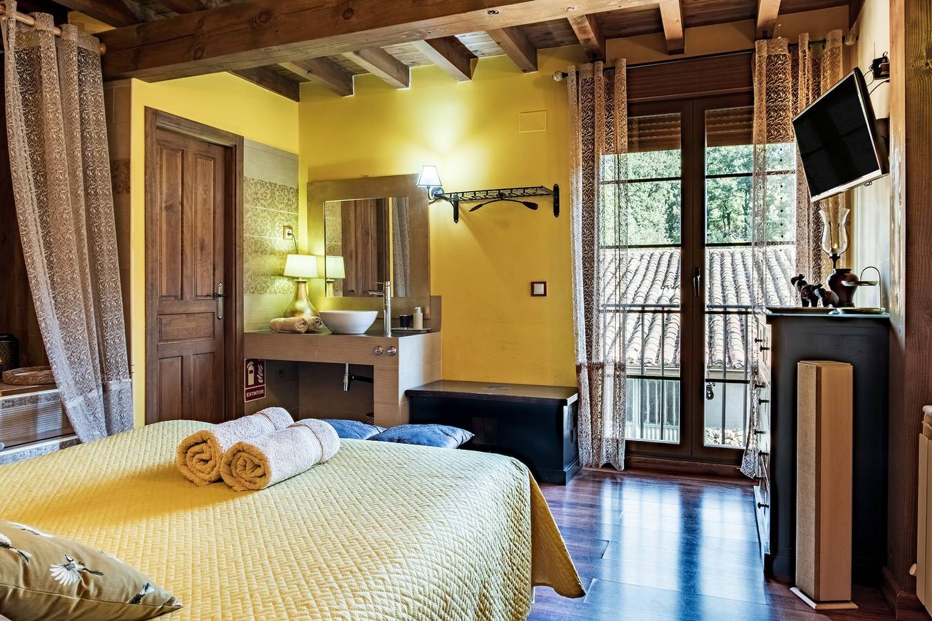 Vakantiehuis 'Quimera' met uitzicht op de bergen, balkon en Wi-Fi, foto 12