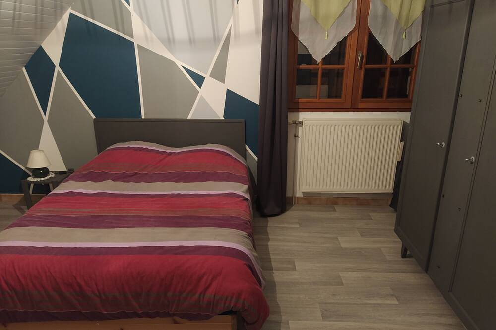Summer rental Villa & pool Lons le Saunier in Courlans, Jura