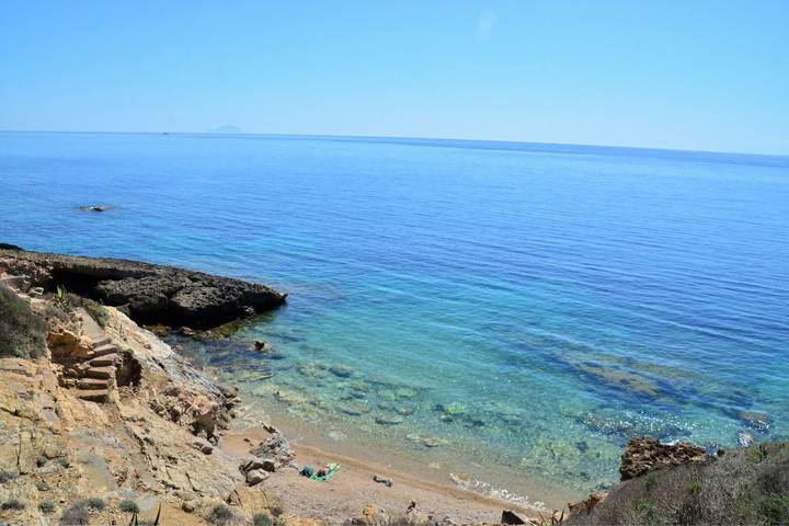 Villa for 6 people, with Terrace and Garden in Elba