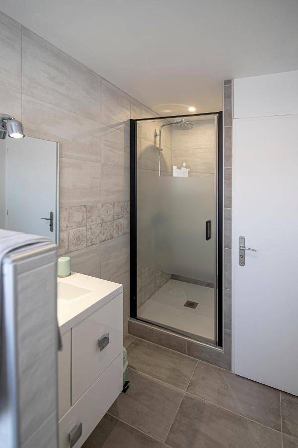 Appartement entier, T2 3 étoiles de charme 40 m2 centre ville Dax in Dax, Région de Dax