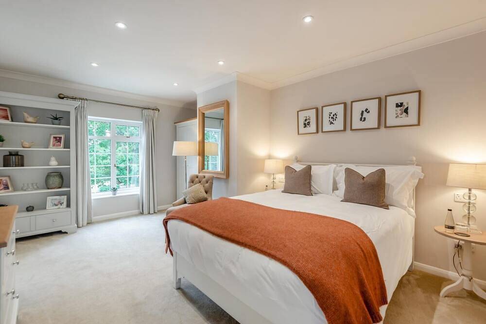 4 Bed in Bray (oc-b32610) in Berkshire