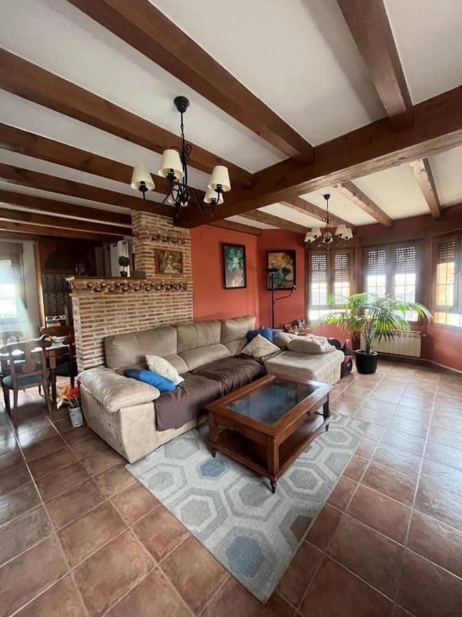 Casa de vacaciones para 8 personas, con piscina además de vistas y terraza en Ribera del Duero - 2