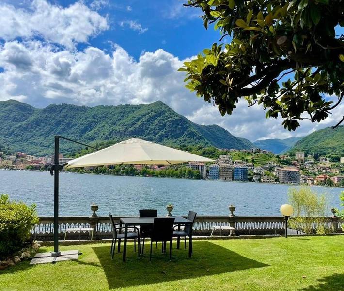 Ferienwohnung für 4 Personen, mit Seeblick und Garten sowie Ausblick