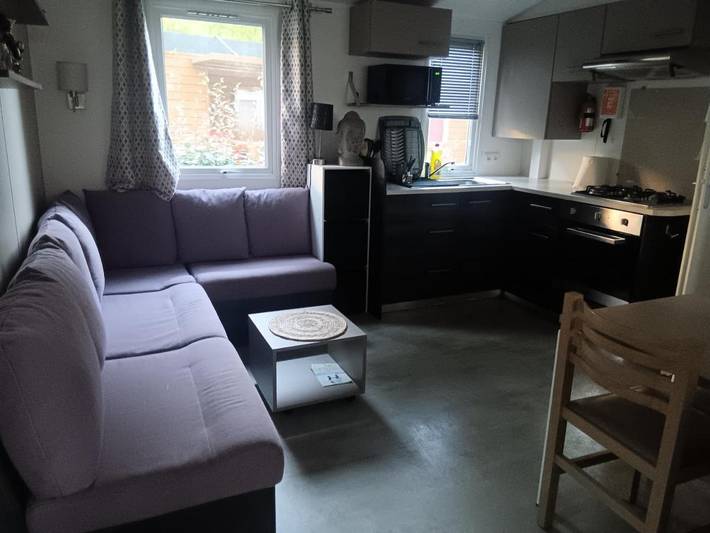 Camping pour 4 personnes, avec jardin et piscine ainsi que bassin pour enfant et sauna à Soulac-sur-Mer - 3