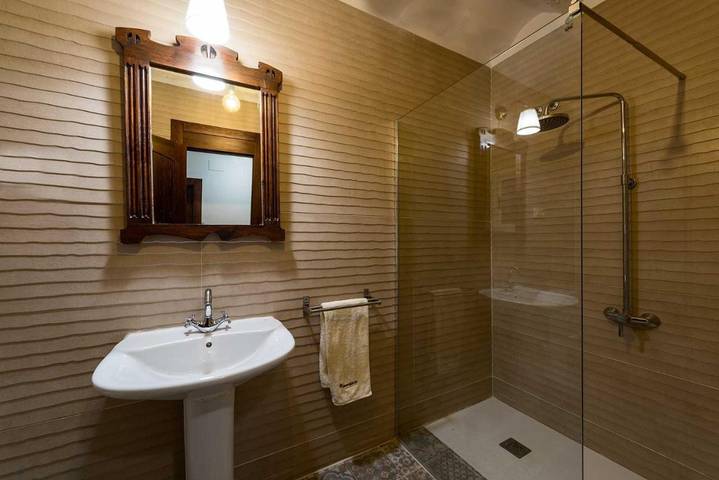 Casa rural para 18 personas, con piscina y jardín en La Manchuela - 3