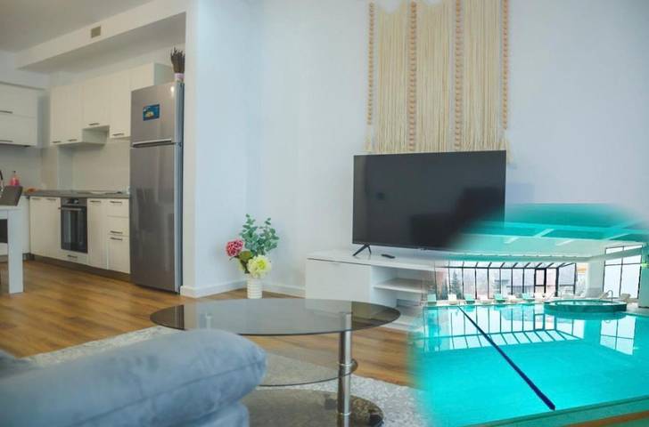 Gîte pour 6 personnes, avec piscine et terrasse ainsi que vue et sauna à Sinaia