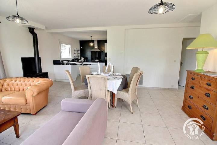 Gîte pour 6 personnes, avec jardin et terrasse à Lannion - 2