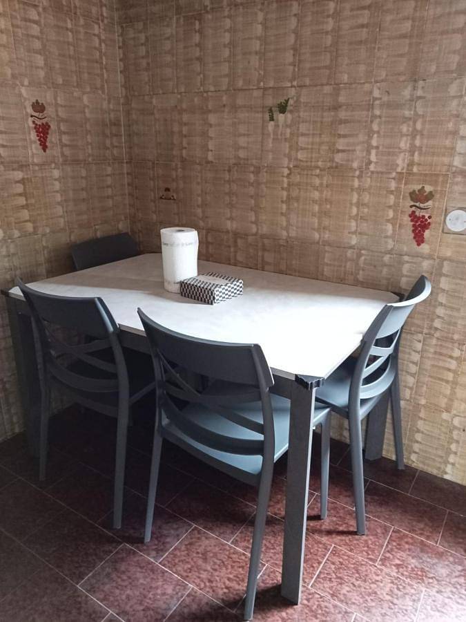 Appartement entier, Two-Bedroom Family Apartment in Fiorenzuola d'Arda, Province de Plaisance