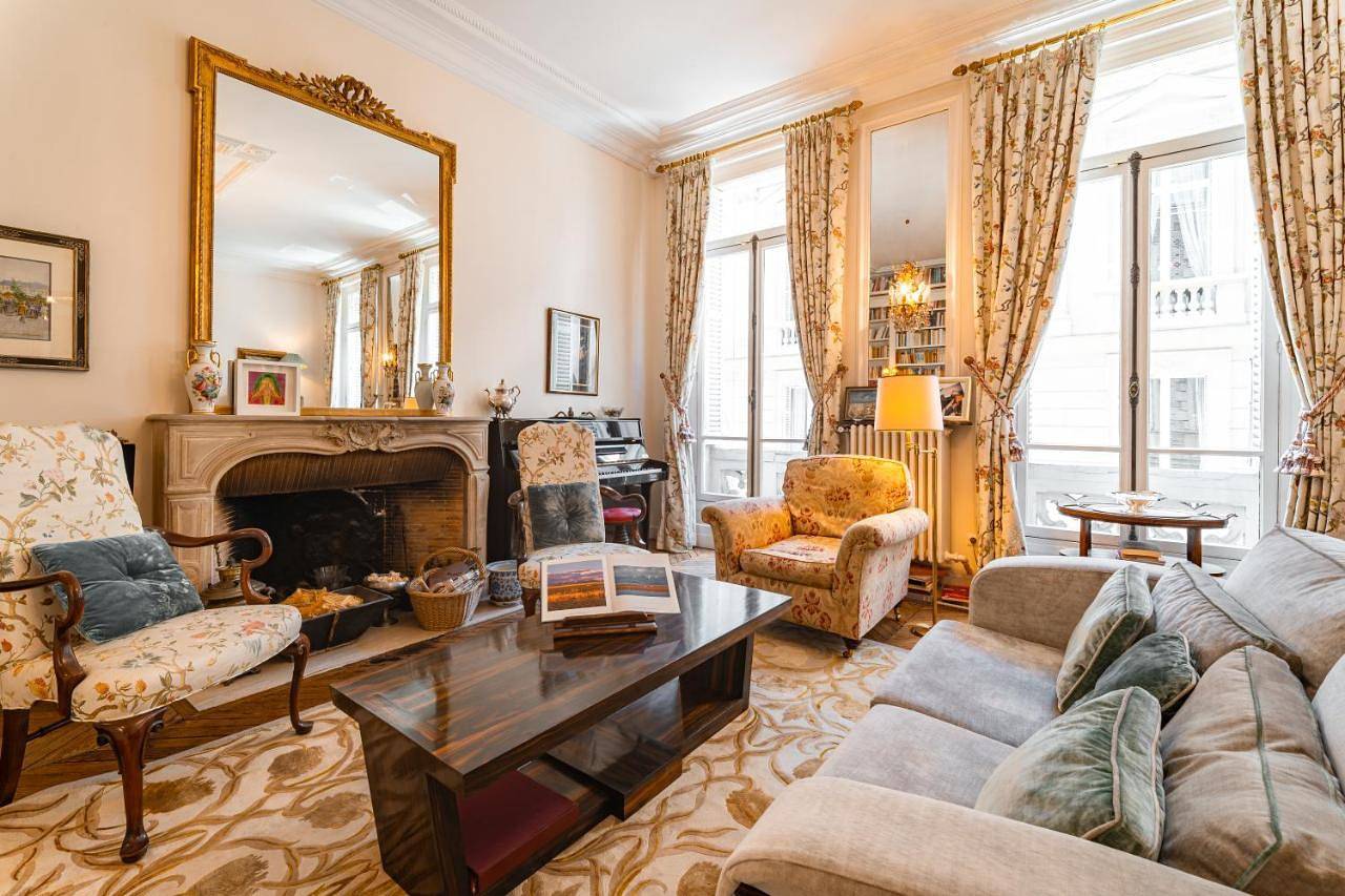 Two-Bedroom Villa in Paris, Ile de France