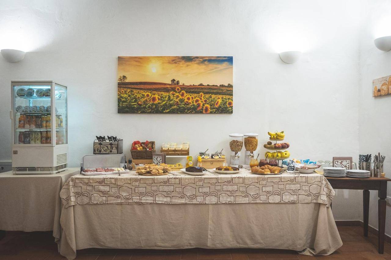 Podere San Filippo B&B-Apartment-Pet Friendly-Bike Friendly in Bibbona, Costa degli Etruschi