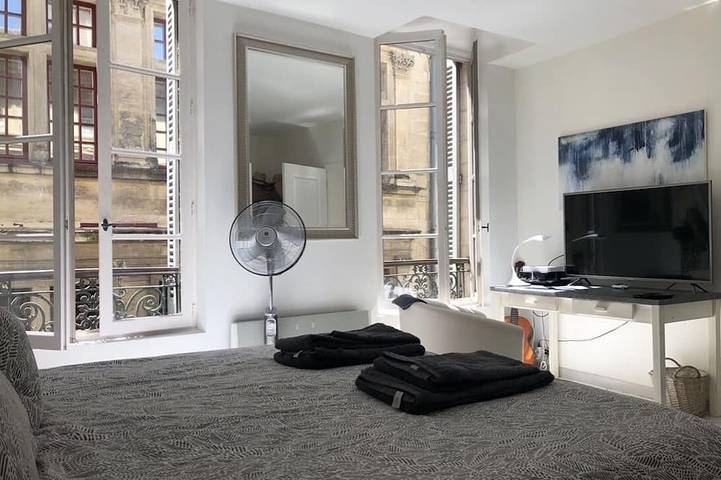 Gîte pour 2 personnes, avec jacuzzi dans Place aux Herbes - 4