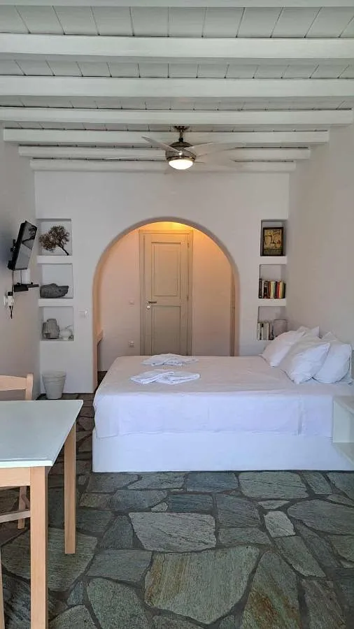 Holiday home for 2 people, with garden and view as well as terrace, with pets - 1