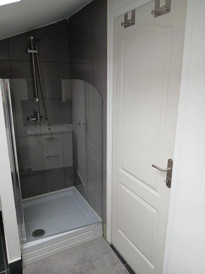 Appartement entier, Two-Bedroom Apartment in Pierrefitte-sur-Seine, Seine-Saint-Denis