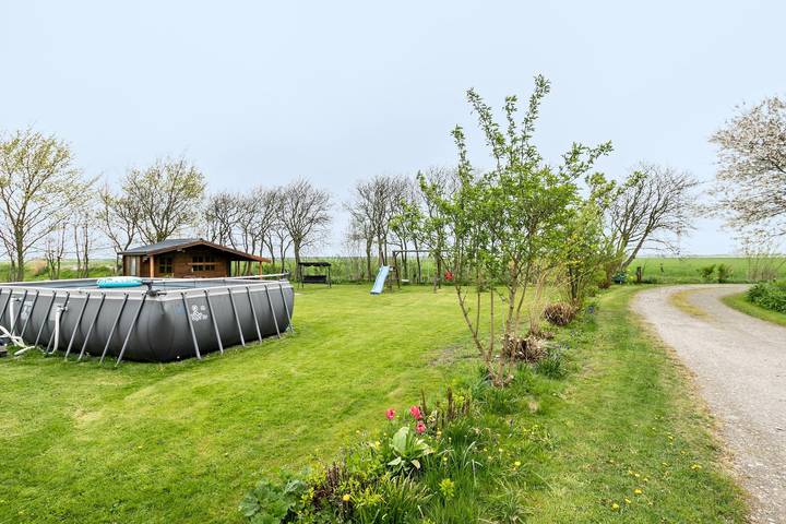 Ganze Wohnung, Ferienwohnung Seehund mit Gemeinschaftsgarten, überdachte Terasse und Wlan in Friedrich-Wilhelm-Lübke-Koog, Nordfriesland