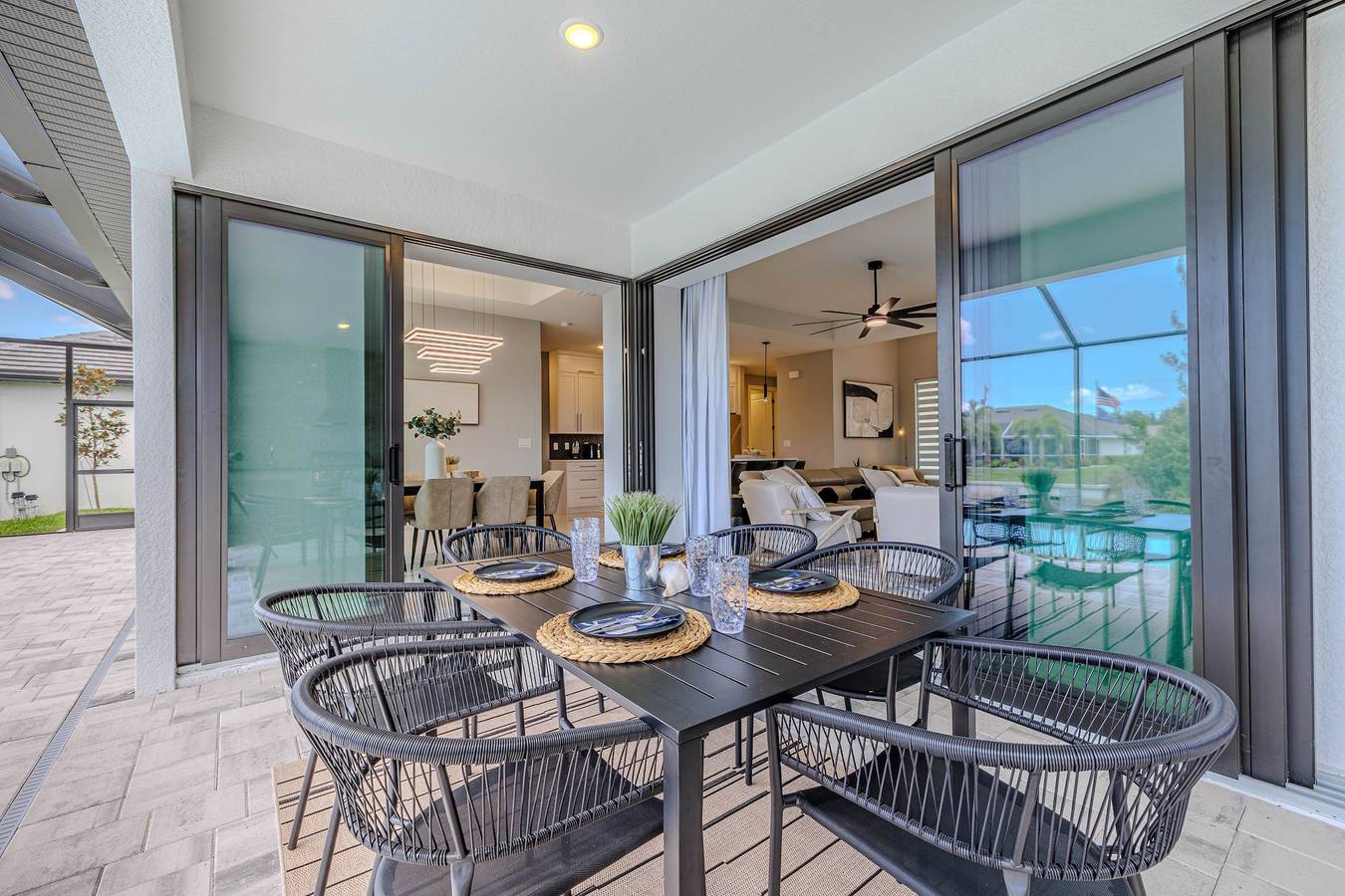 Palmetto Serenity in Cape Coral in Cabo Coral, Southwest Florida